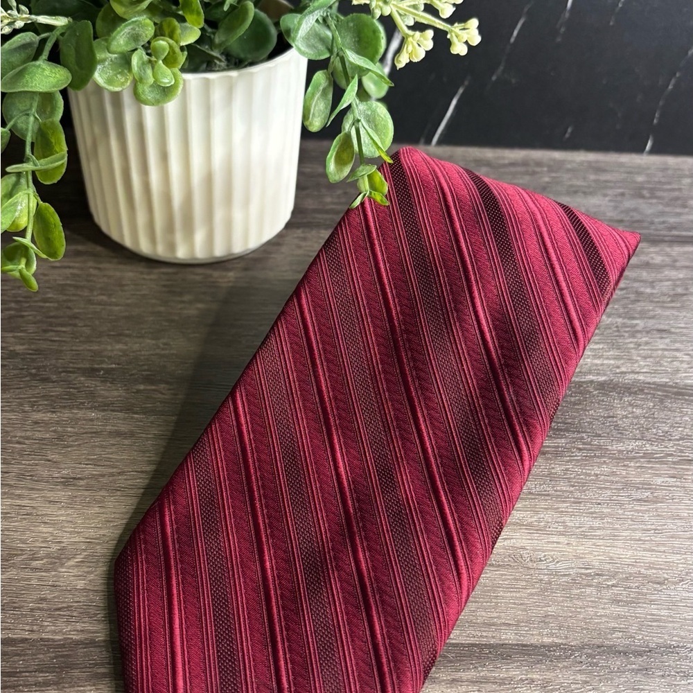 Elegant Maroon Striped Tie
